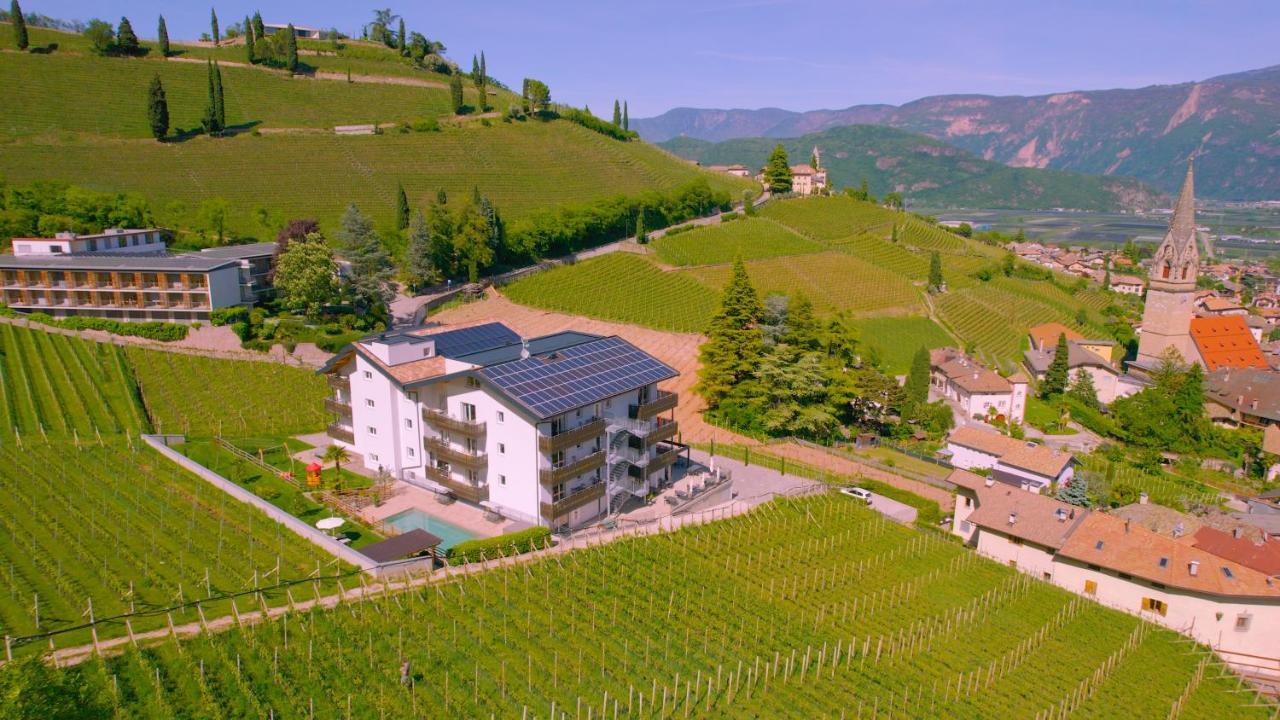 ホテル Vineus Tramin テルメーノ エクステリア 写真