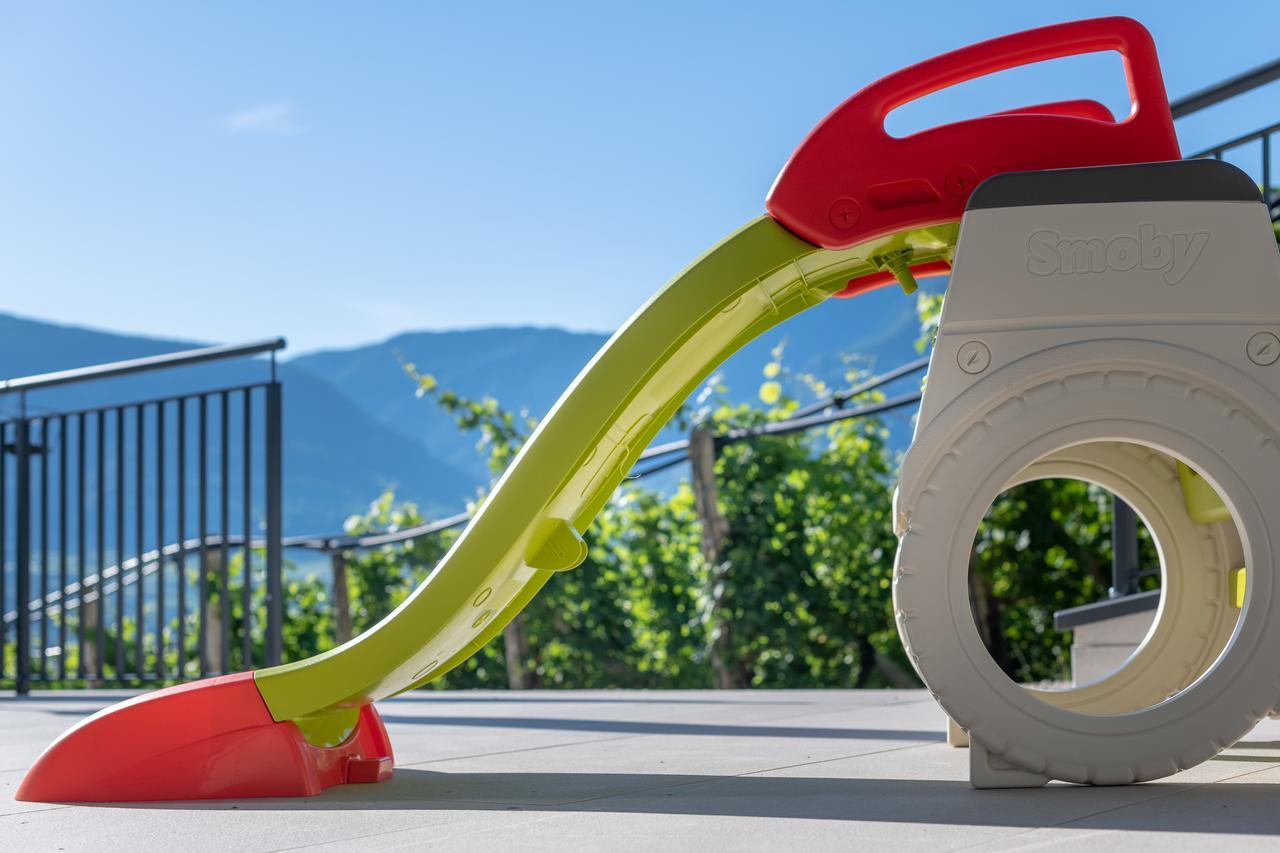 ホテル Vineus Tramin テルメーノ エクステリア 写真